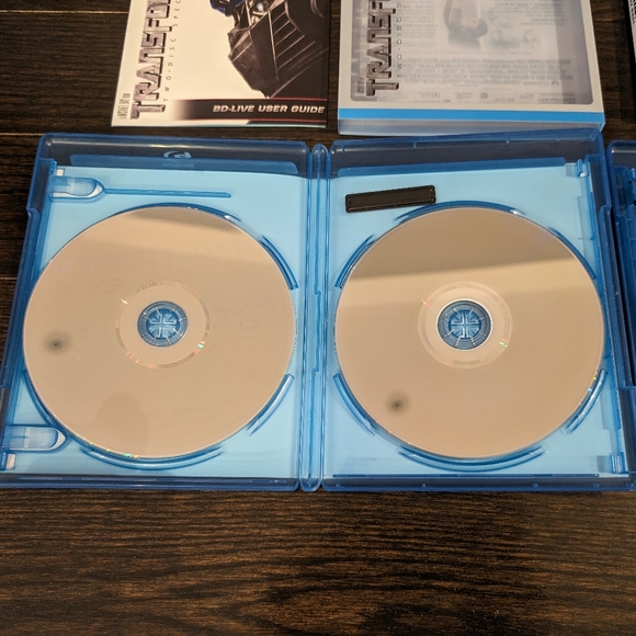 LIKE NEW Transformers Blu-ray movie collection (set of 4) - Picture 4 of 15